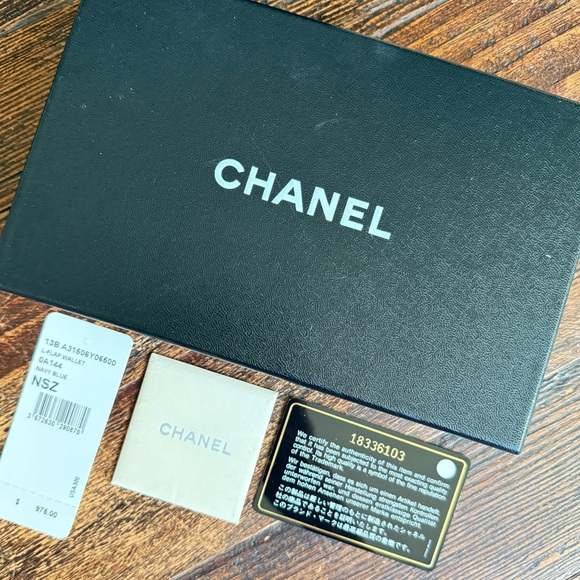 CHANEL Classic L-Flap Caviar Navy Blue Quilted Long Wallet - Picture 3 of 15